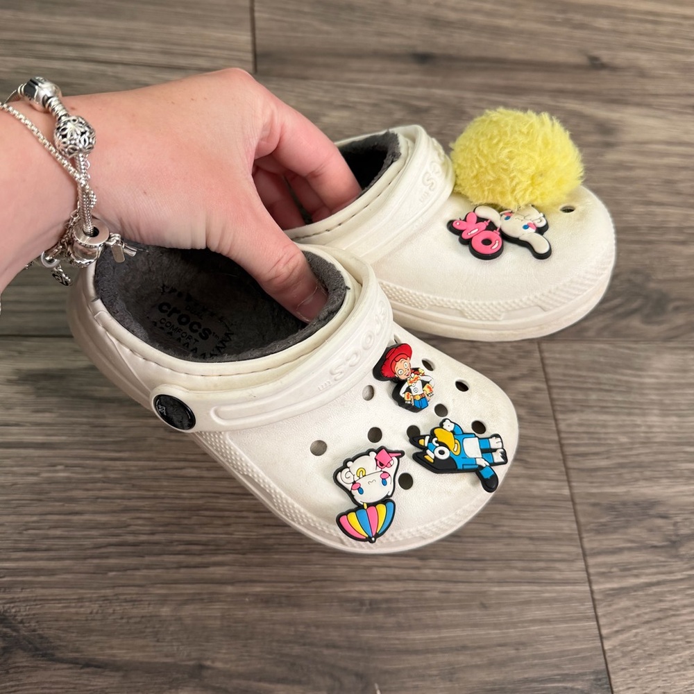 Toddler fuzzy crocs